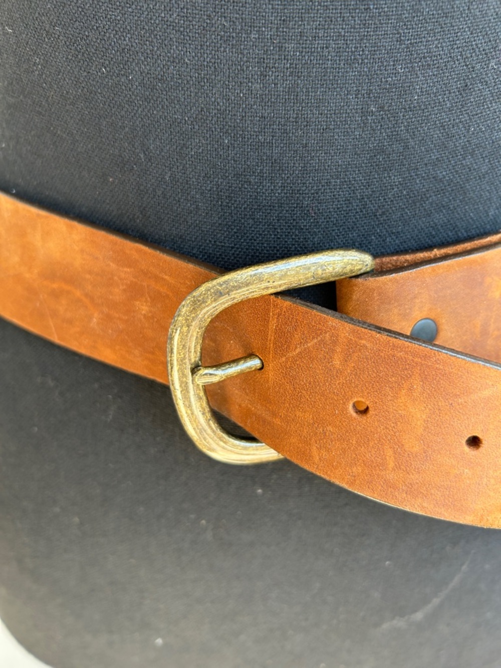 JUSTIN brown top grain leather belt. Size 39. Beautiful marble laid buckle. - Picture 2 of 12